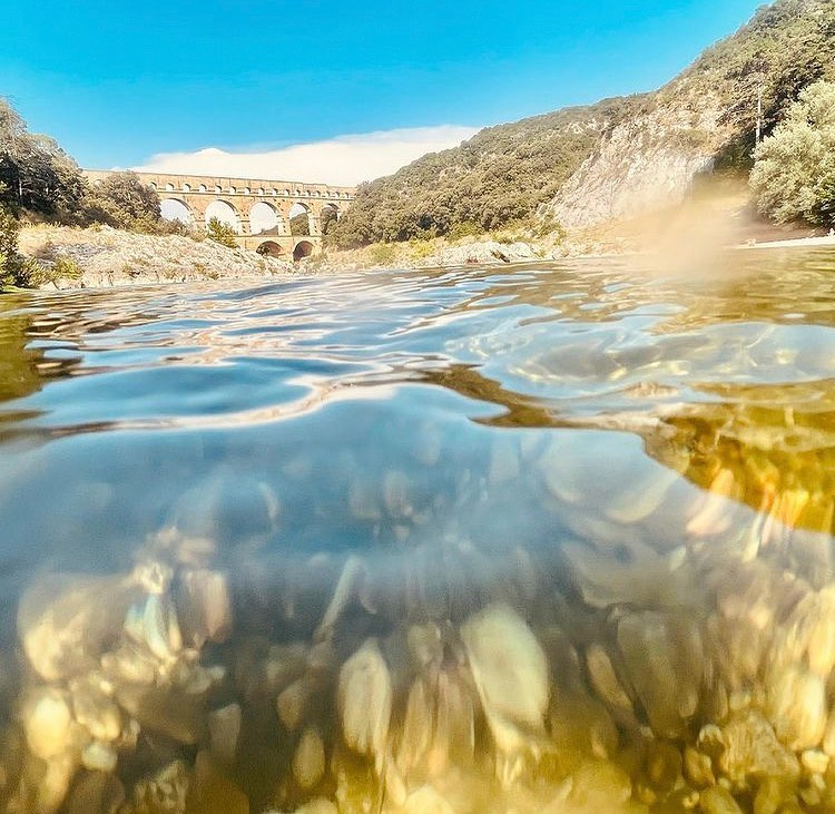 Rivière du Gardon au Pont du Gard